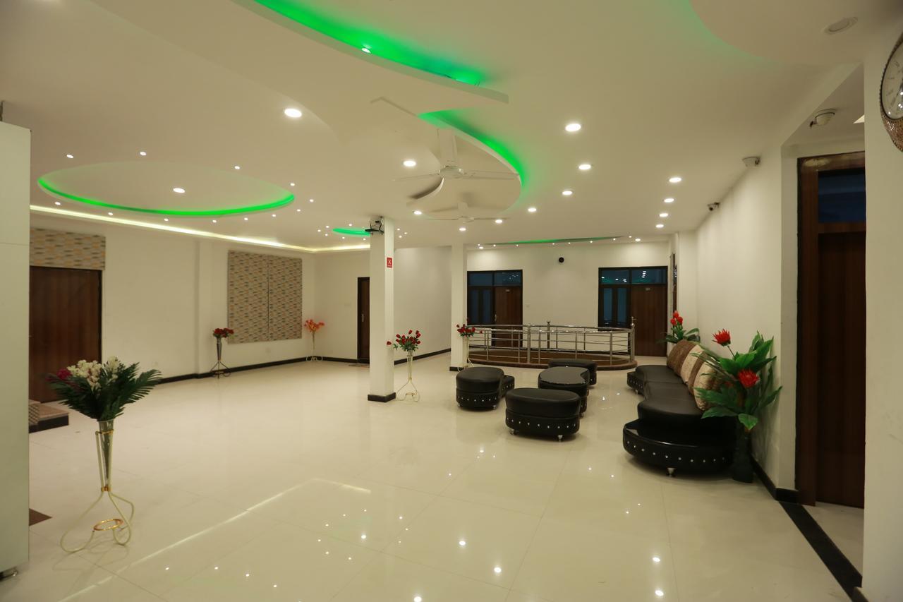 Oyo 8837 Hotel Surya Galaxy Kānpur Exterior foto