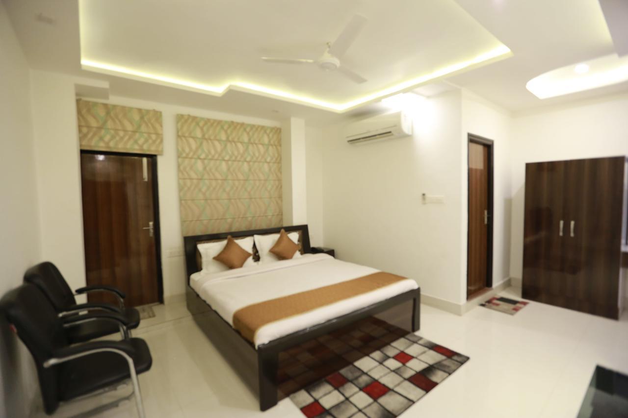 Oyo 8837 Hotel Surya Galaxy Kānpur Exterior foto