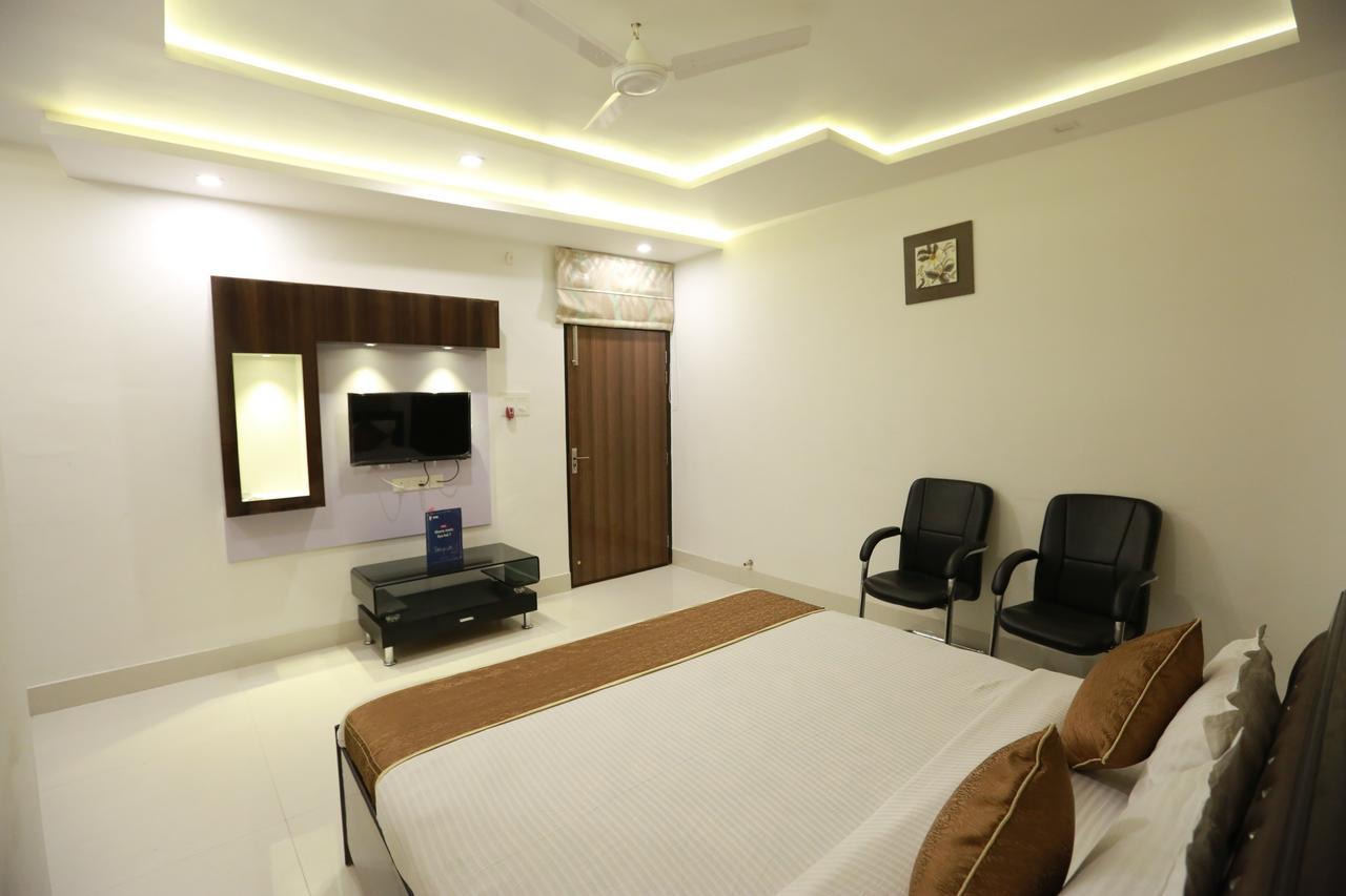Oyo 8837 Hotel Surya Galaxy Kānpur Exterior foto