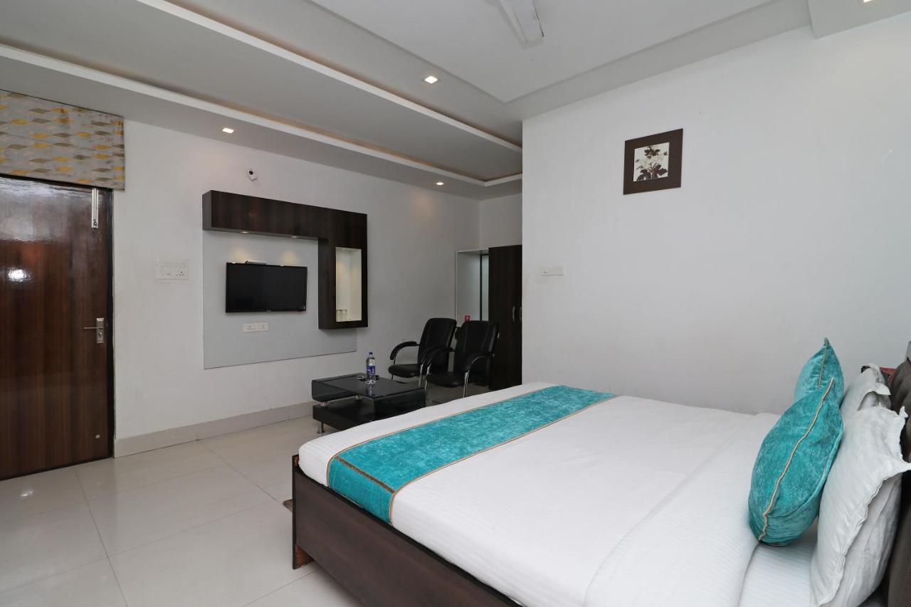 Oyo 8837 Hotel Surya Galaxy Kānpur Exterior foto