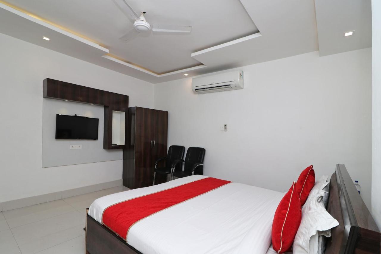 Oyo 8837 Hotel Surya Galaxy Kānpur Exterior foto
